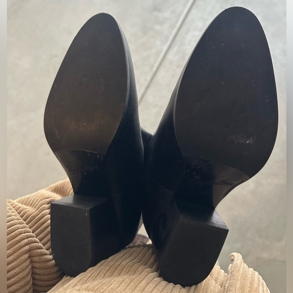 Seychelles ankle booties by Anthropologie - Picture 3 of 4